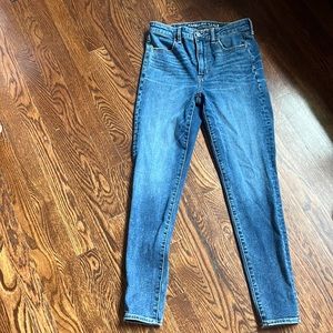 Women’s American Eagle Jeans